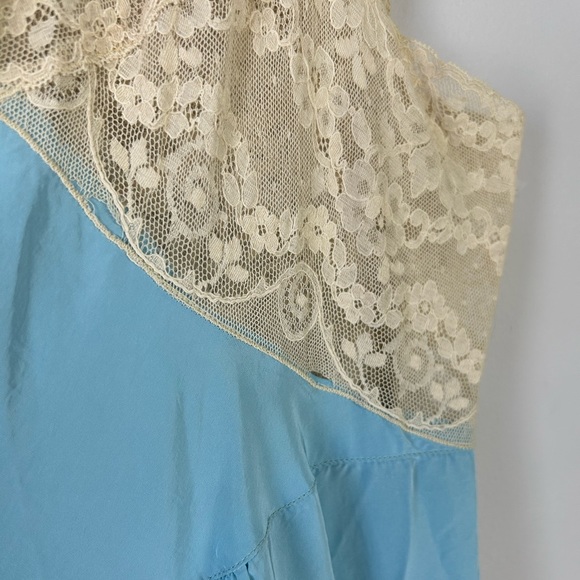 1940’s PLUS SIZE Joy Lingerie Co. Blue Satin Cream Lace Maxi Slip Dressing Gown - Picture 4 of 16